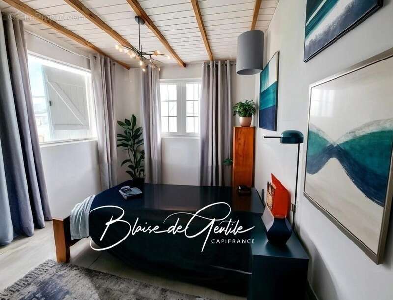 Maison à BAIE-MAHAULT