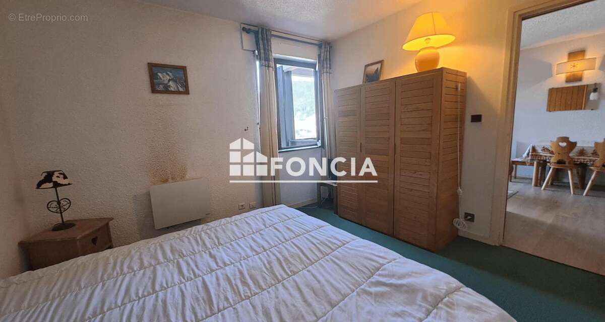 Appartement idéalement situé au pied du domaine skiable de Rochebrune, à quelques minutes à pied du centre-ville de Megève ! - photo 6
