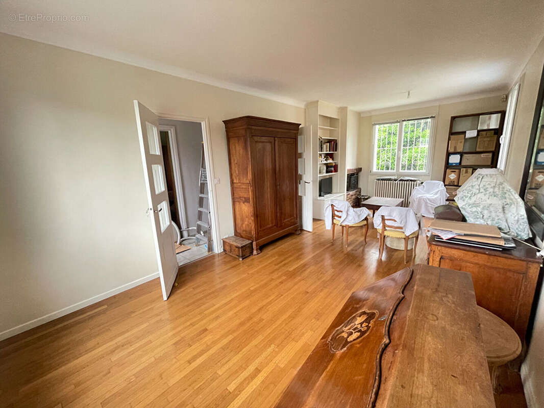 Maison à SARTROUVILLE