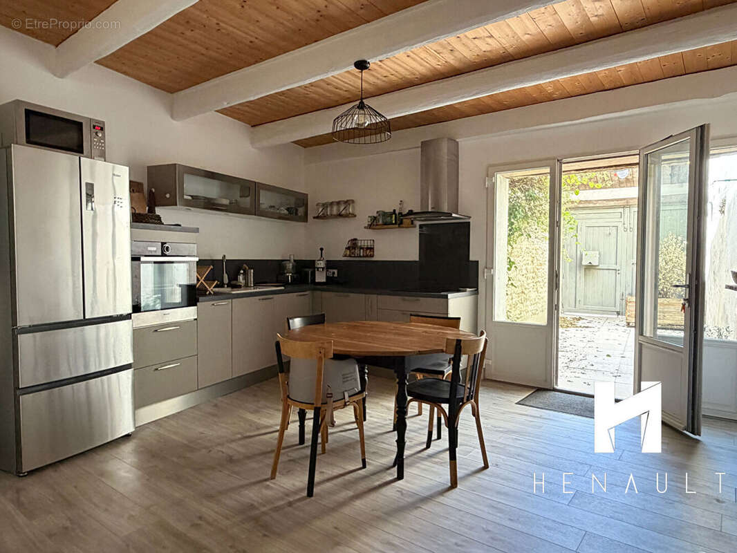 Maison à LE BOIS-PLAGE-EN-RE