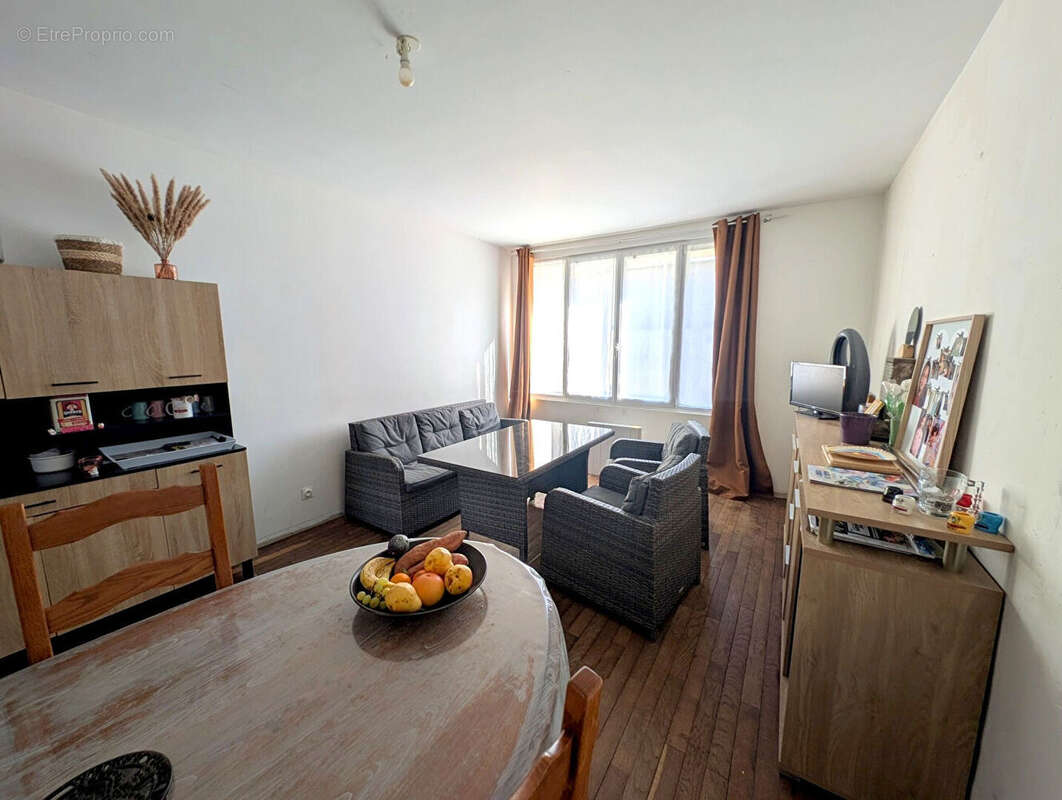 Maison à DOUE-LA-FONTAINE