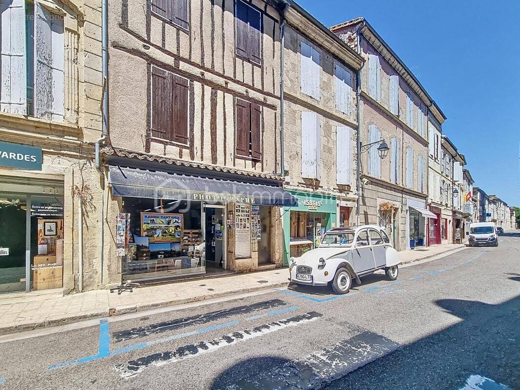 Commerce à LECTOURE