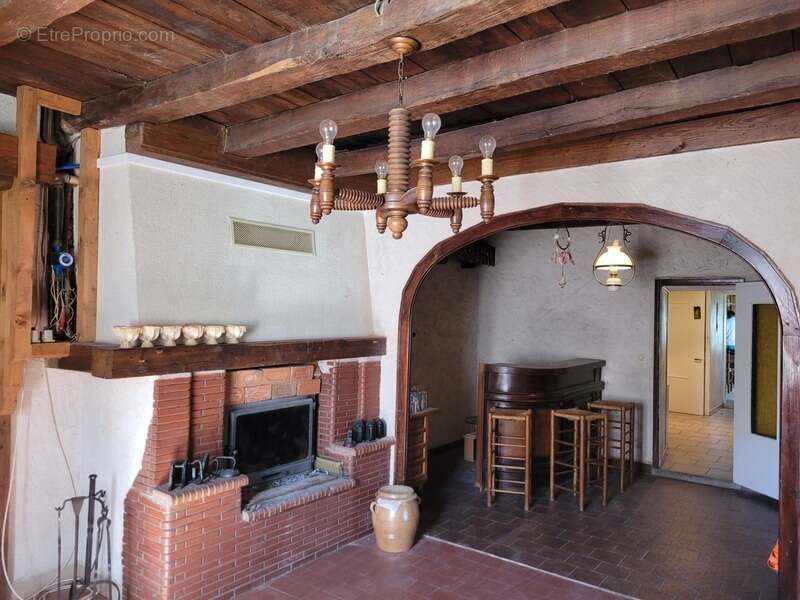 VALIGNY ( 03 ) A Vendre Maison de village 4 chambres  180m2  + appartement 1 chambre 43m2 - photo 6