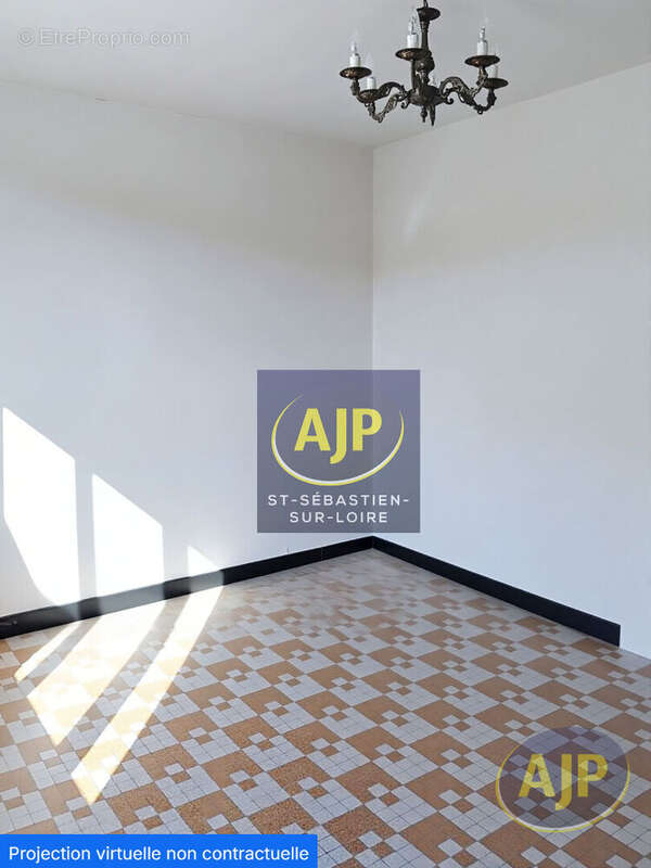 Maison à SAINT-SEBASTIEN-SUR-LOIRE