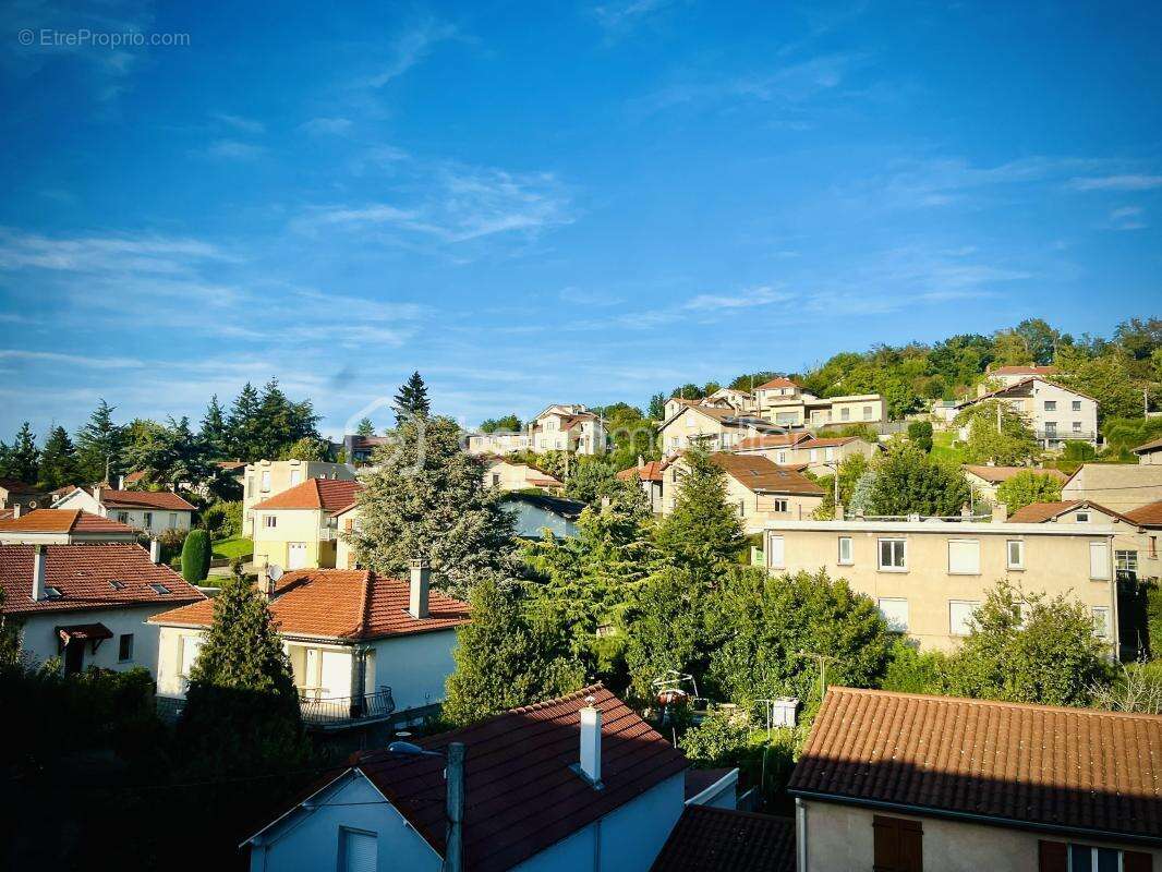 Appartement à SAINT-ETIENNE