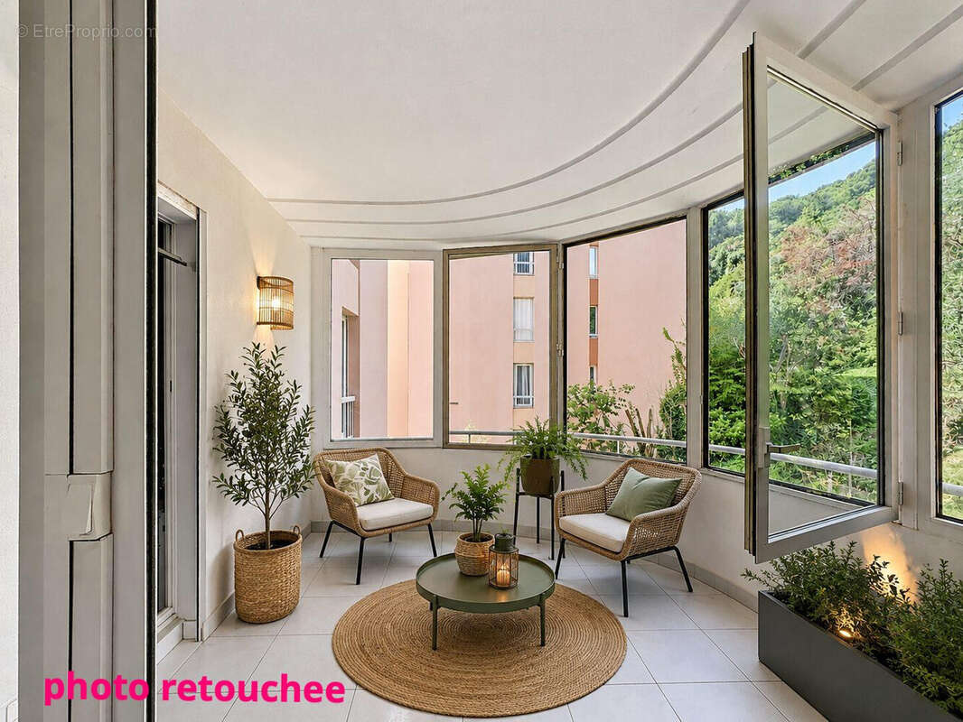 Appartement 79 m² à Saint-Laurent-Du-Var  - photo 2