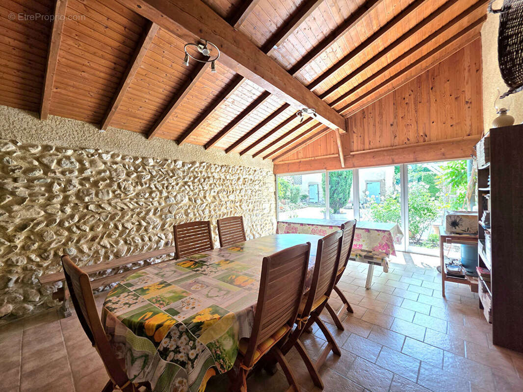 Maison à MARCHES