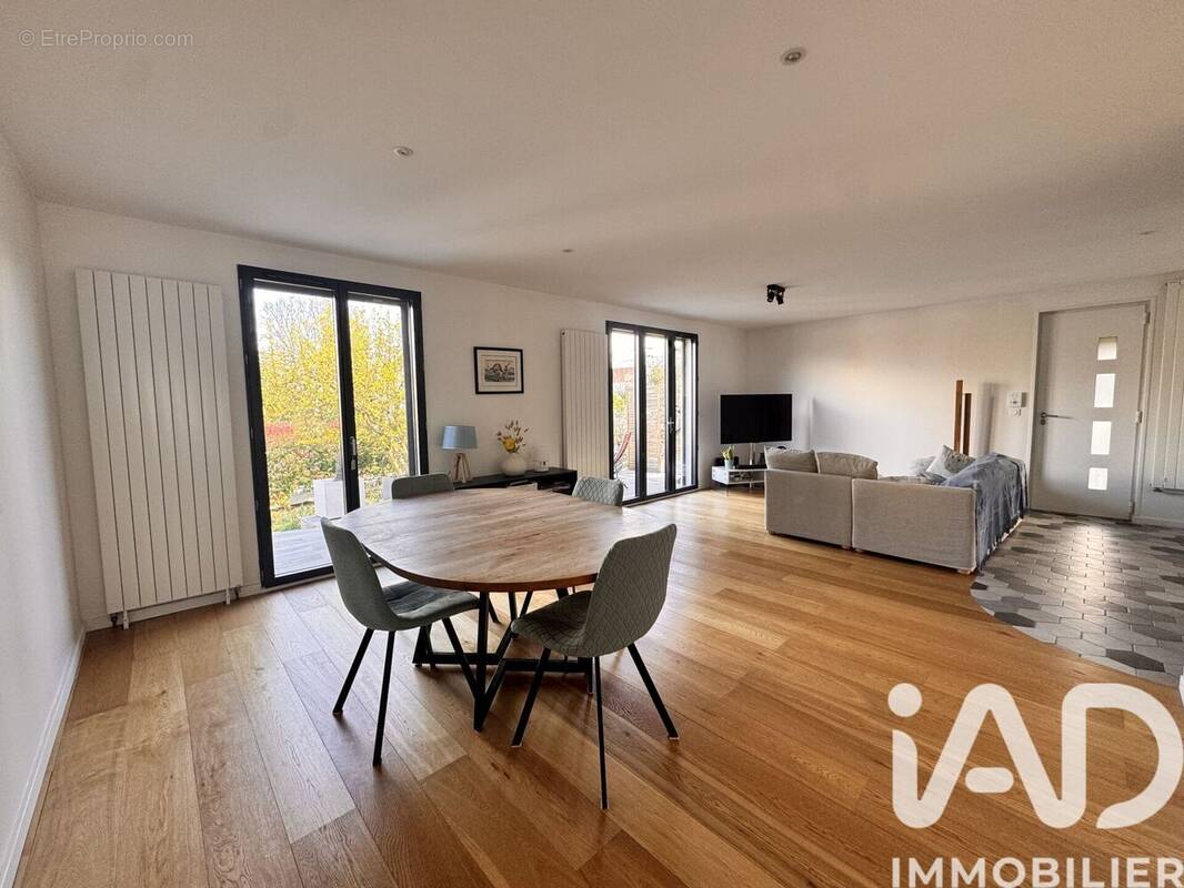 Photo 1 - Maison à CHATOU