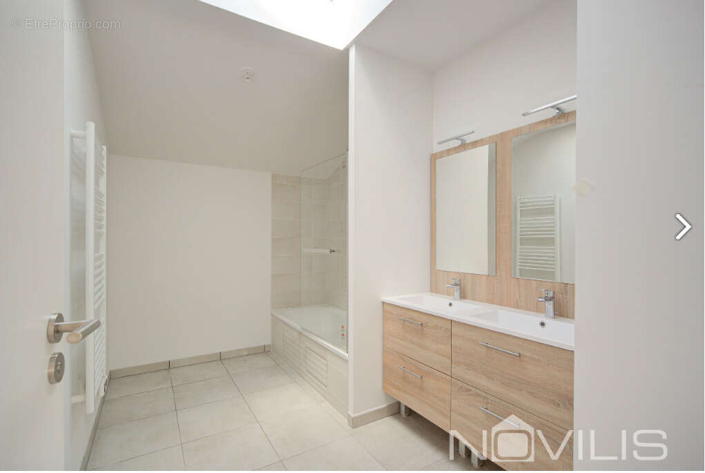 Appartement à BRUGUIERES