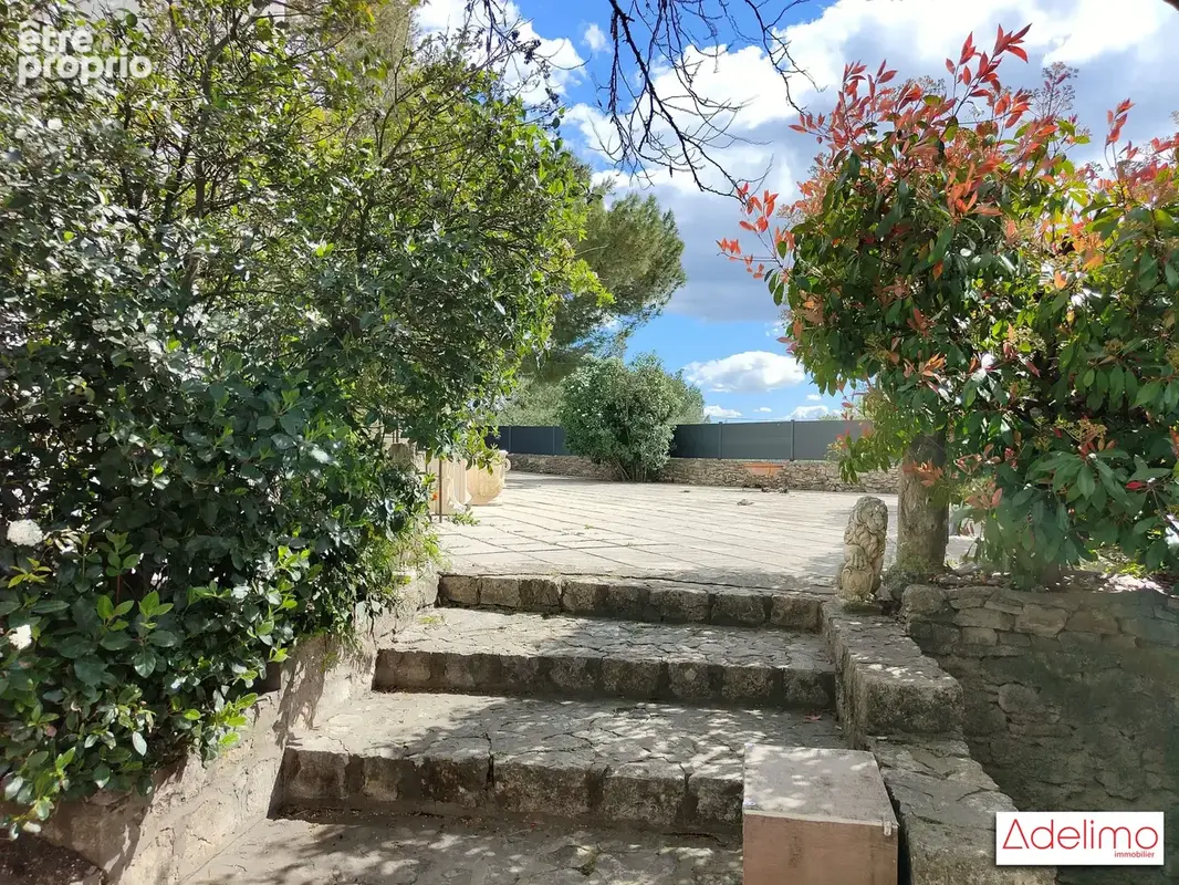 Maison 5 pièces 170 m² à vendre à Nimes (30000) - photo 4
