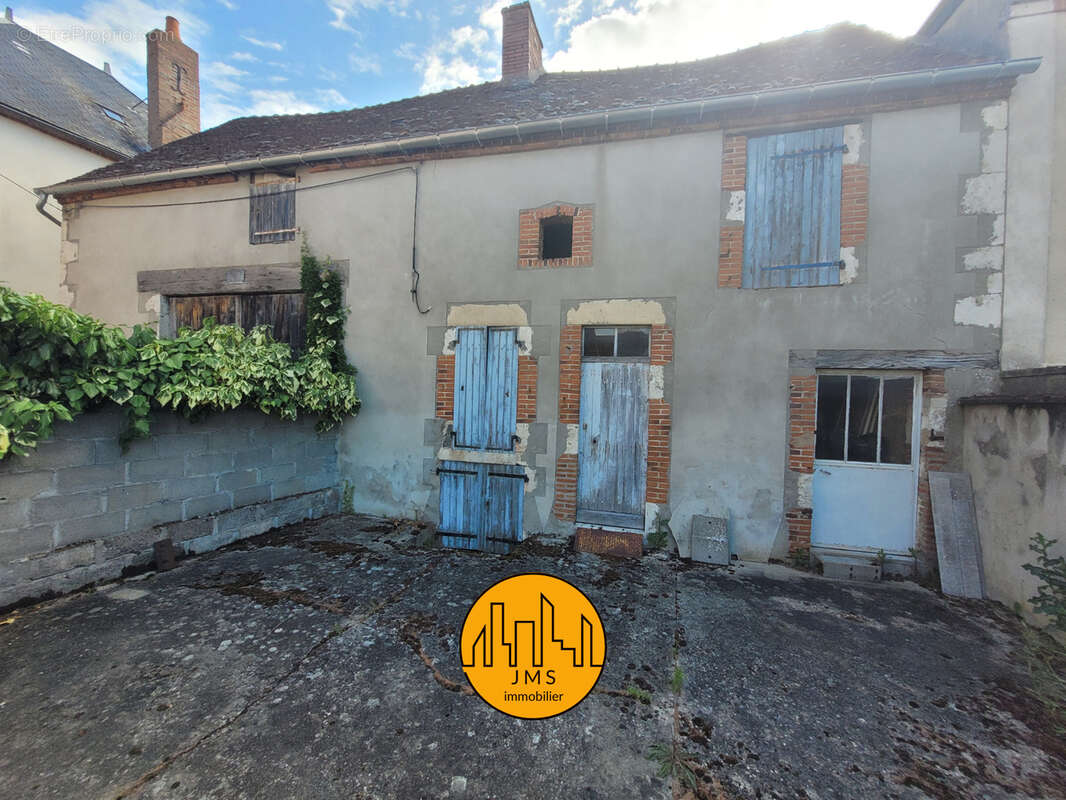 Maison à SAINT-POURCAIN-SUR-SIOULE