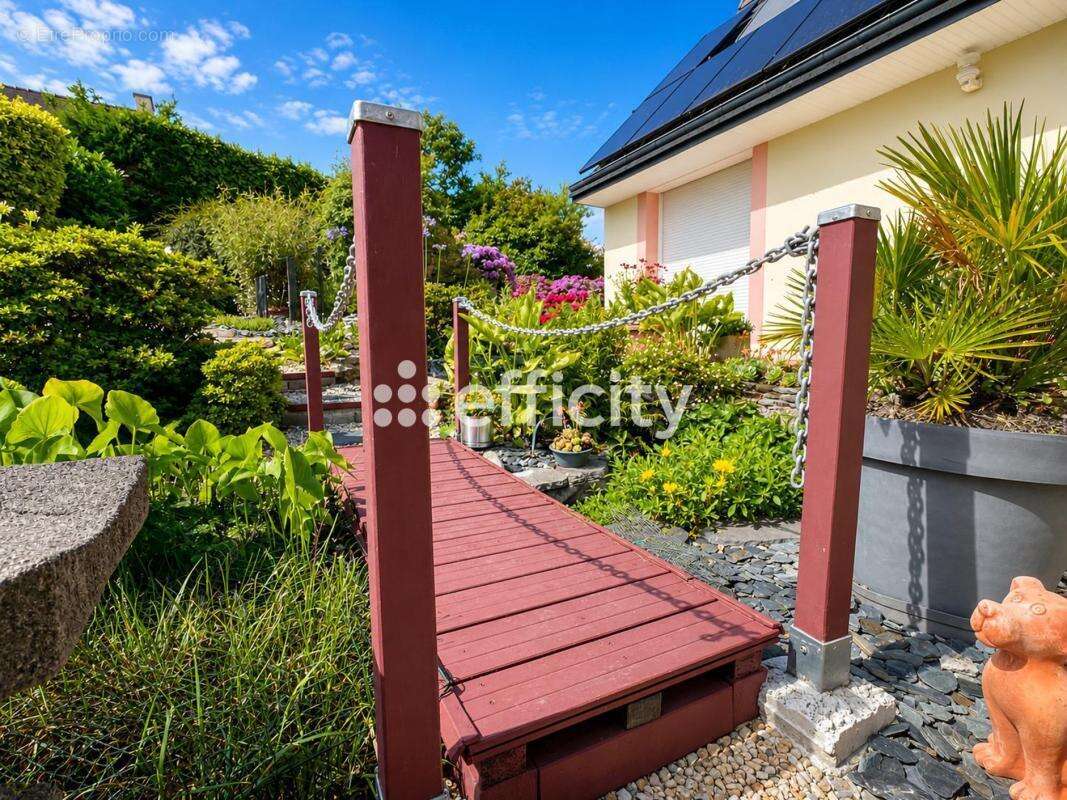 Maison 234 m² à Saint-Quay-Perros  - photo 14