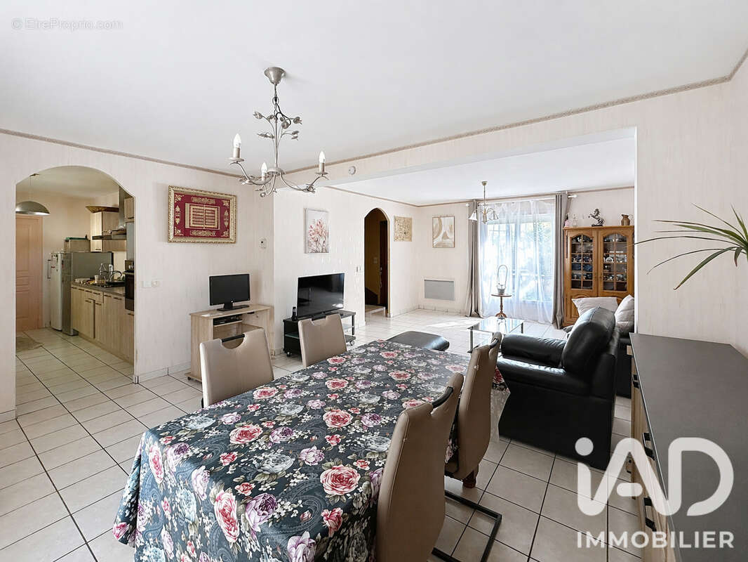 Photo 5 - Maison à BRETIGNY-SUR-ORGE