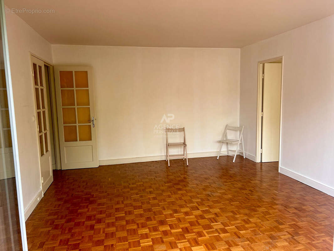 Appartement à MAISONS-LAFFITTE
