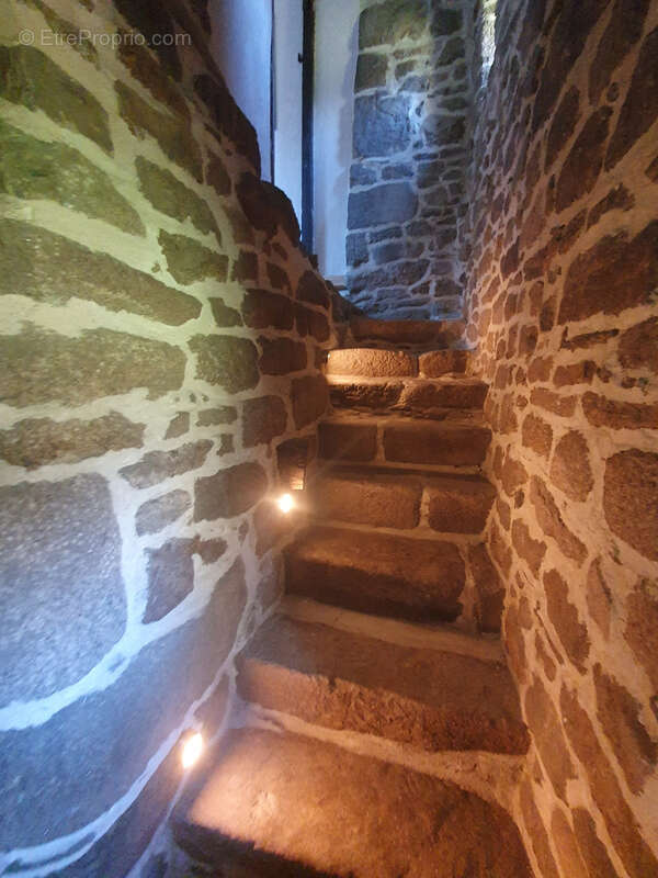 Maison à GROS-CHASTANG