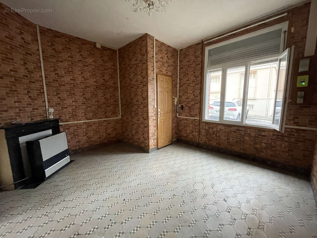 Maison à SAINT-QUENTIN