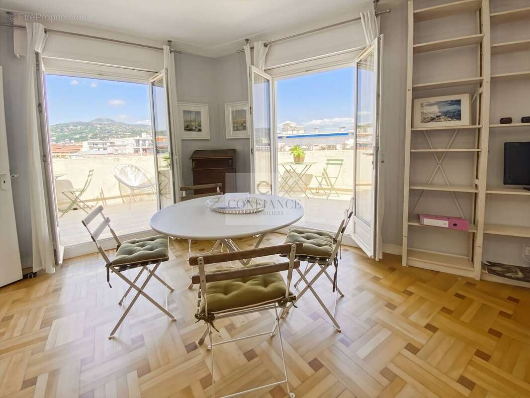 Appartement à NICE