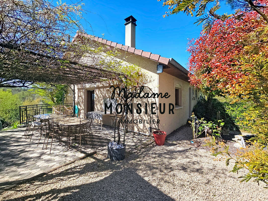 Maison à SAINT-CHEF