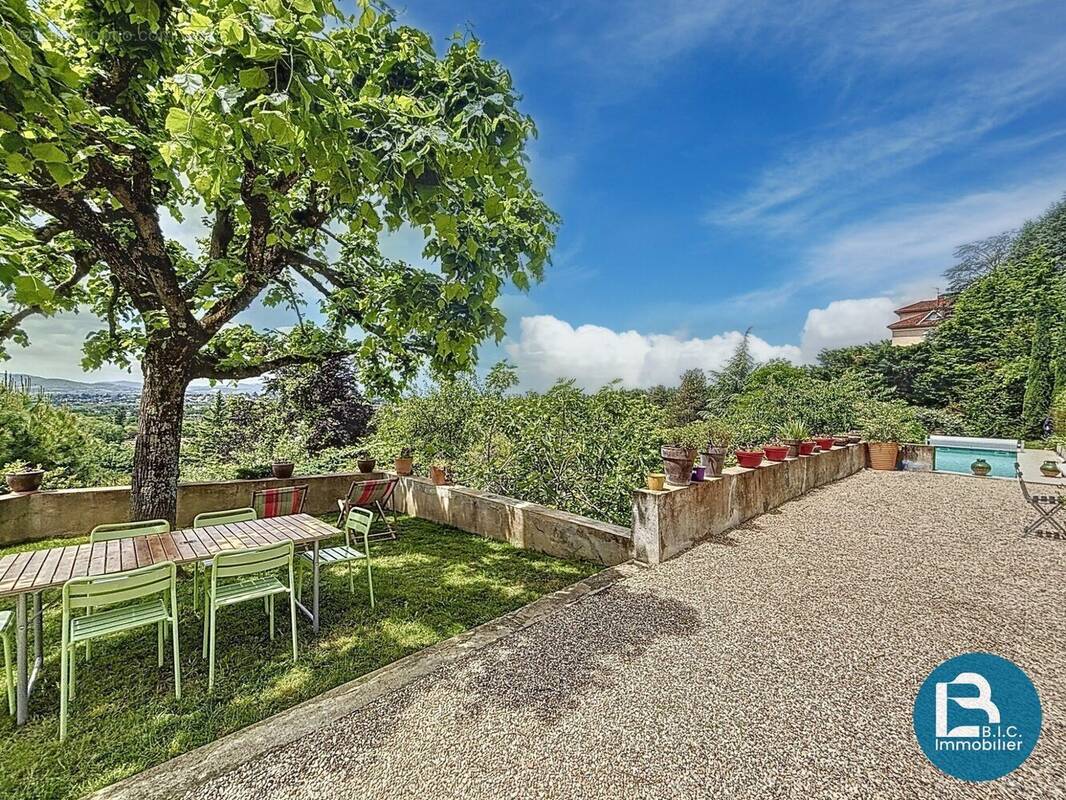 Maison à SAINT-DIDIER-AU-MONT-D'OR