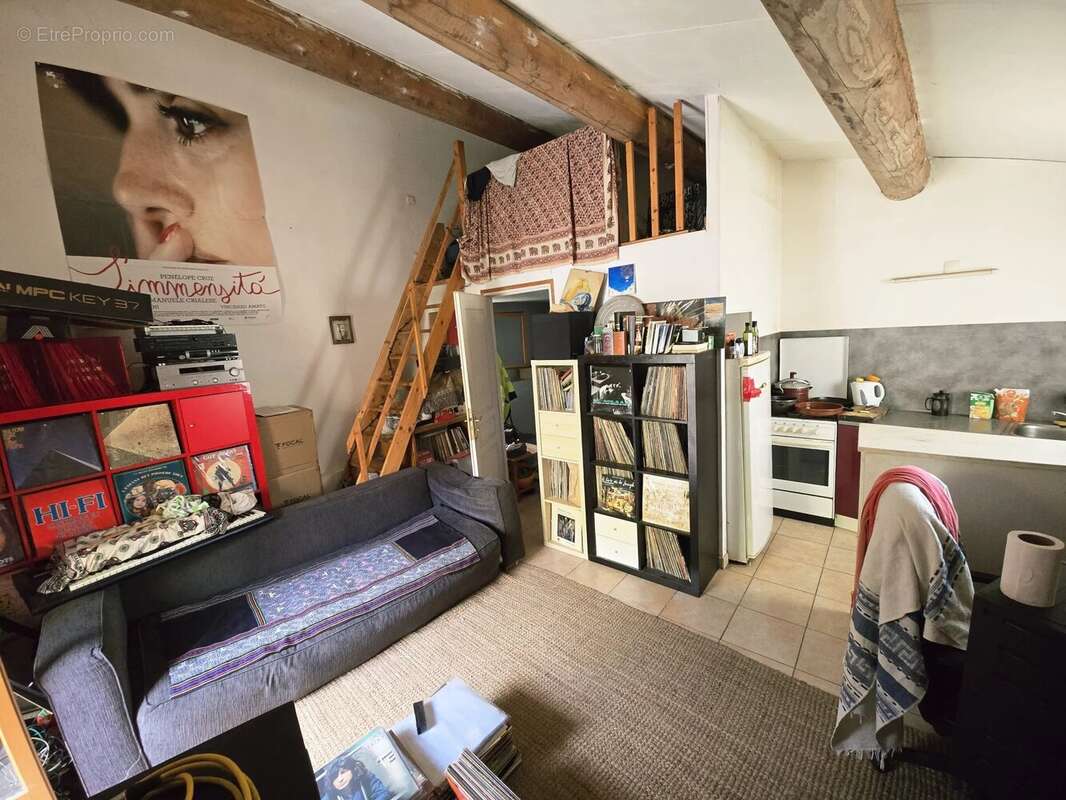 Maison à SAINT-QUENTIN-LA-POTERIE