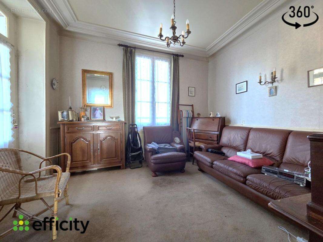 Maison à SAINT-PIERRE-DE-PLESGUEN