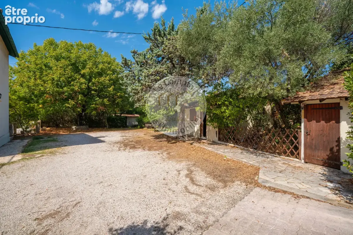 Maison familiale type 5 avec piscine, toit-terrasse et dépendances   Montolivet 12e - photo 20