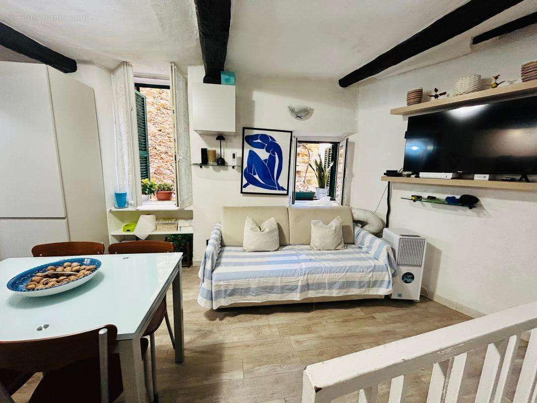Vieux Menton - Investissement clé en main : 2 pièces meublé, à proximité des plages - photo 9
