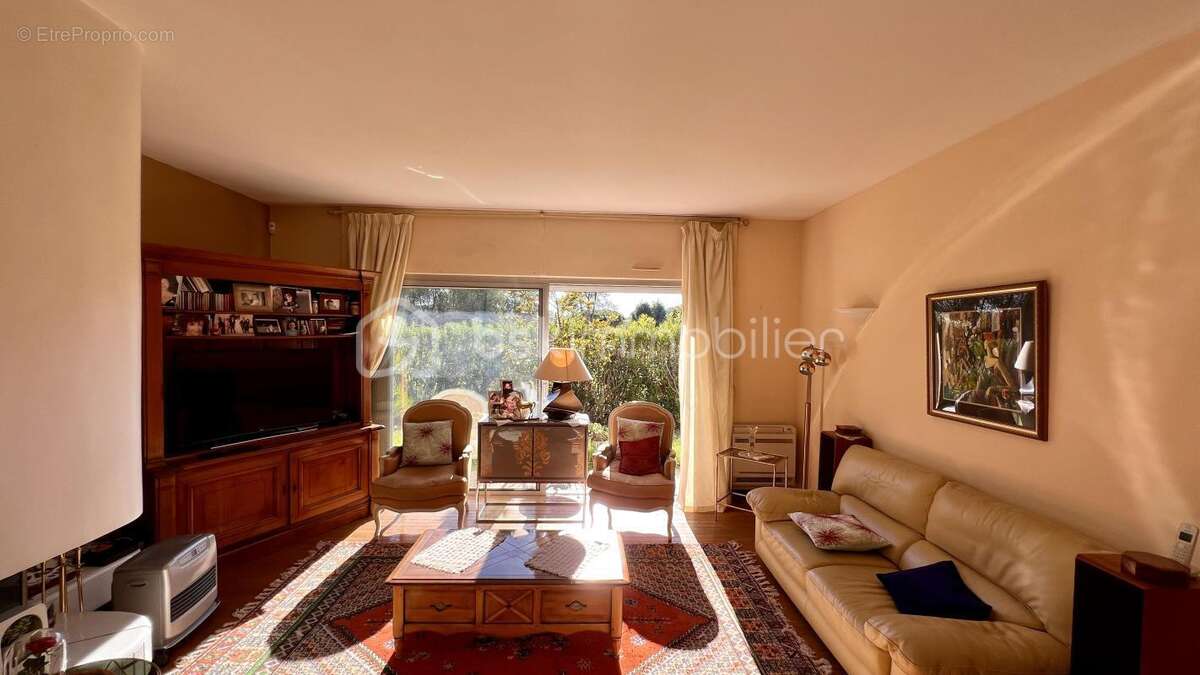 Maison à LA COLLE-SUR-LOUP