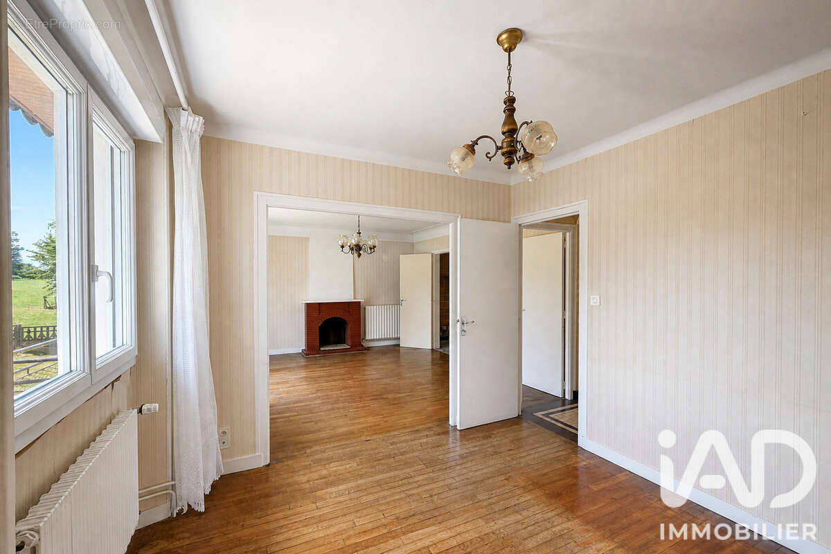 Maison 130 m² à Peillac  - photo 4