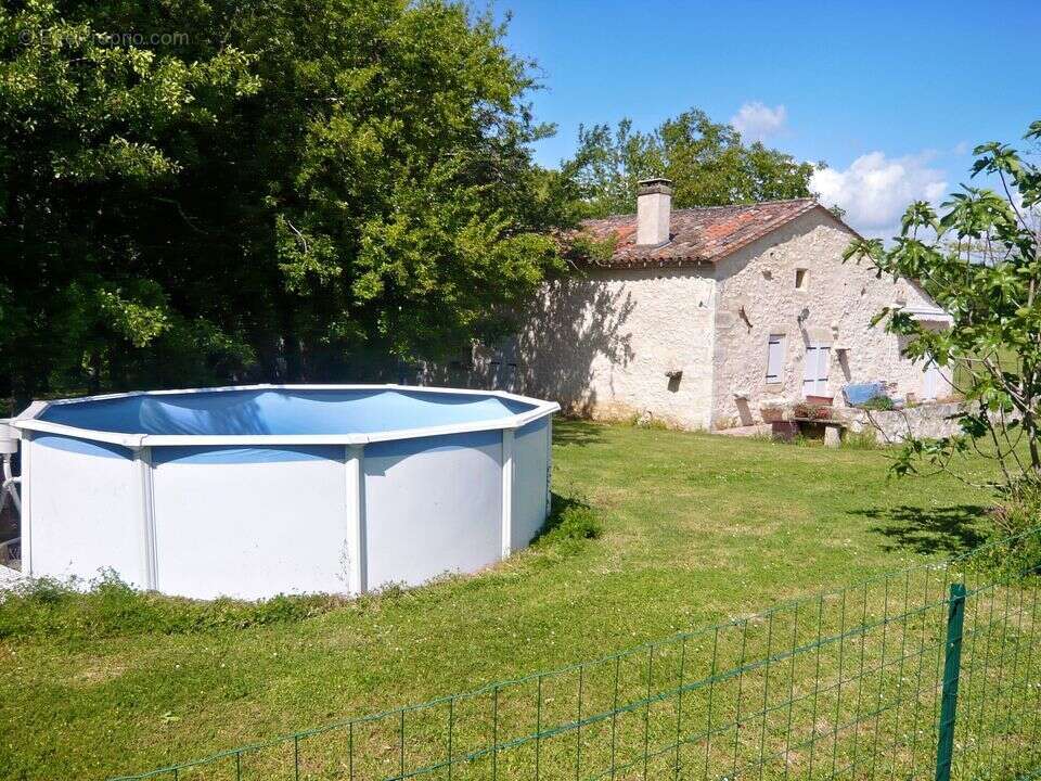 Maison à SAINT-MICHEL-DE-MONTAIGNE