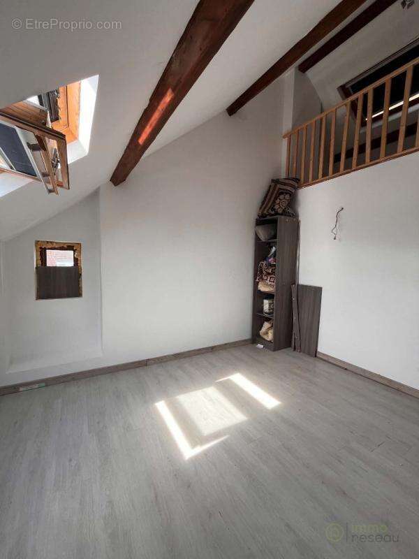 Maison 80 m² à Louvroil  - photo 8