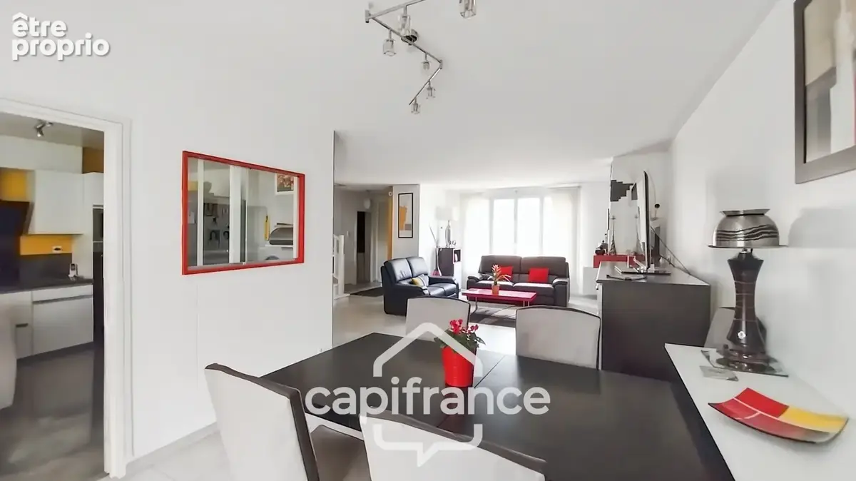 Le Plessis-Trévise-Maison 240 m2 au sol-Parcelle720m2-7 pièces-6 chambres-Luminosité-jardin-terrasse-garage-buanderie - photo 5