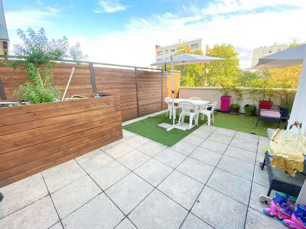 Appartement à SAINT-FONS