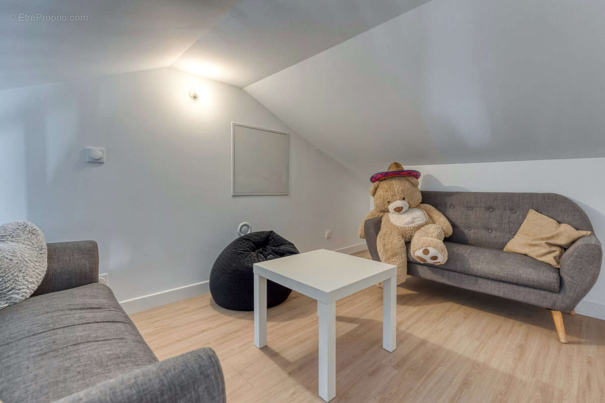 Maison à CHAMP-SUR-DRAC