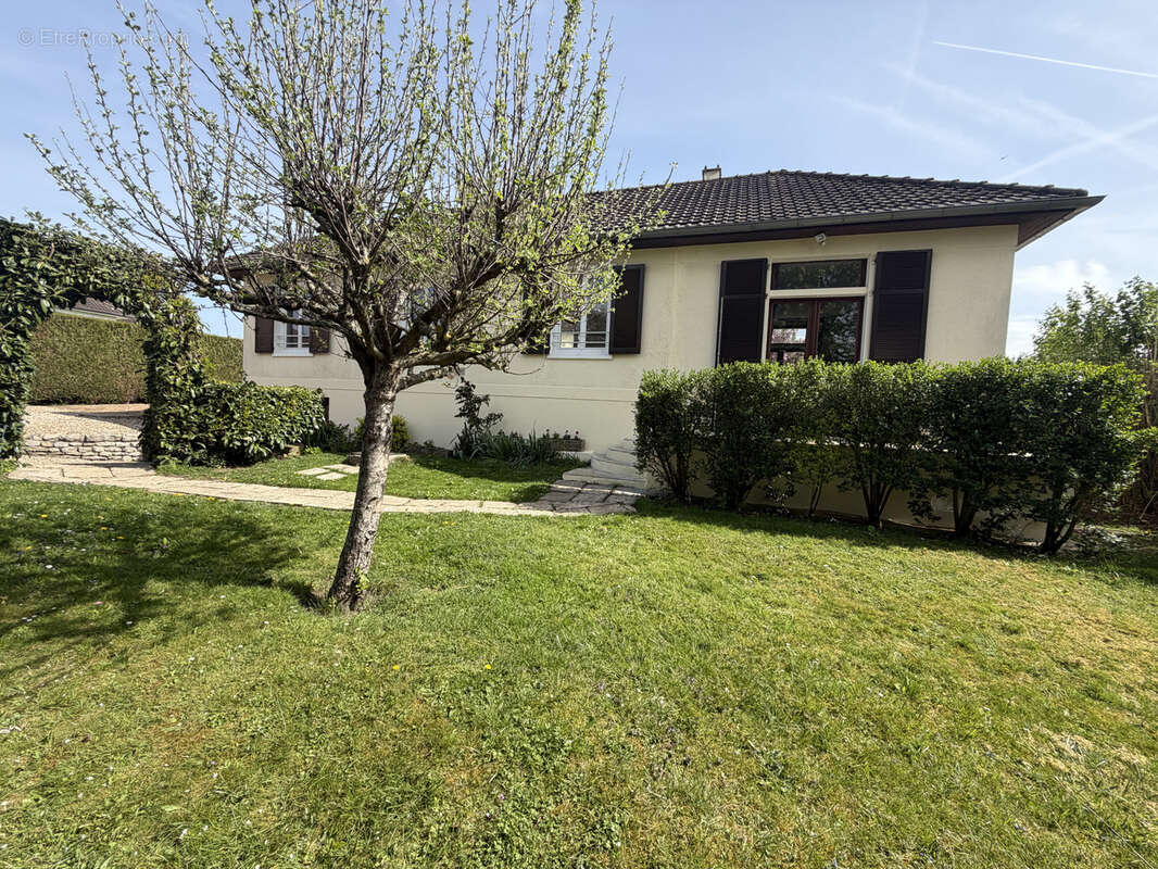 Maison à MAGNANVILLE