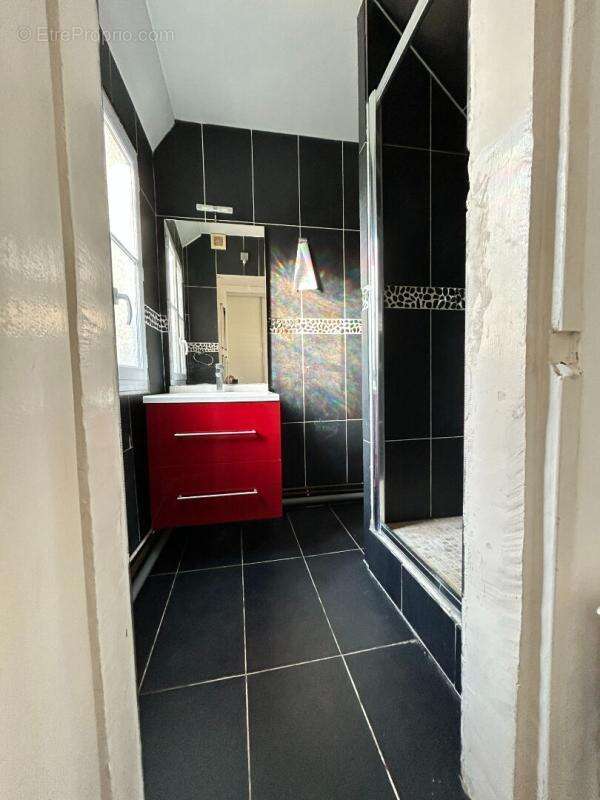 Charmante maison en pierres de 7 pieces, 5 chambres - photo 10