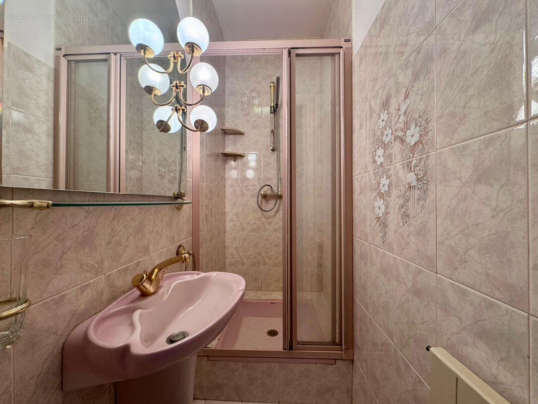 Appartement à MARSEILLE-9E