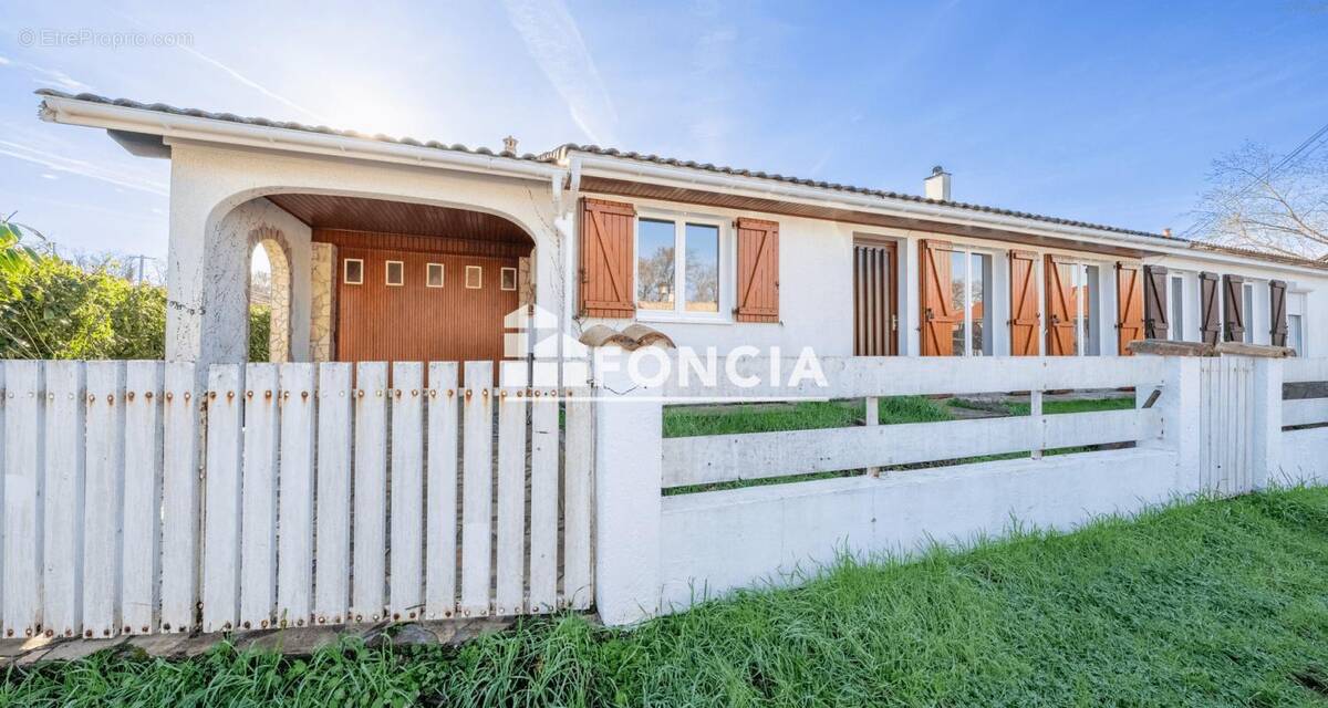 Maison à SAINT-MEDARD-EN-JALLES