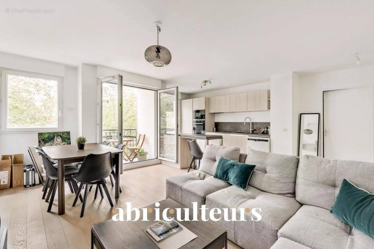 Appartement à ISSY-LES-MOULINEAUX