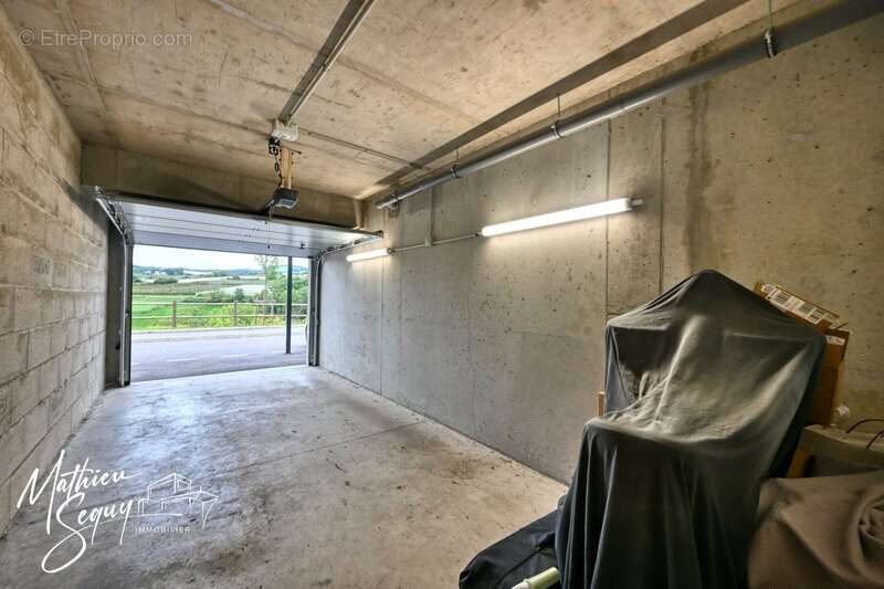 Appartement à THURINS