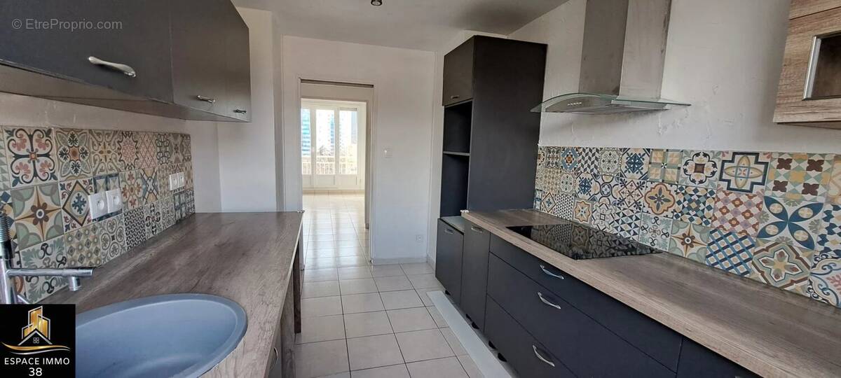 Appartement à LE PONT-DE-CLAIX