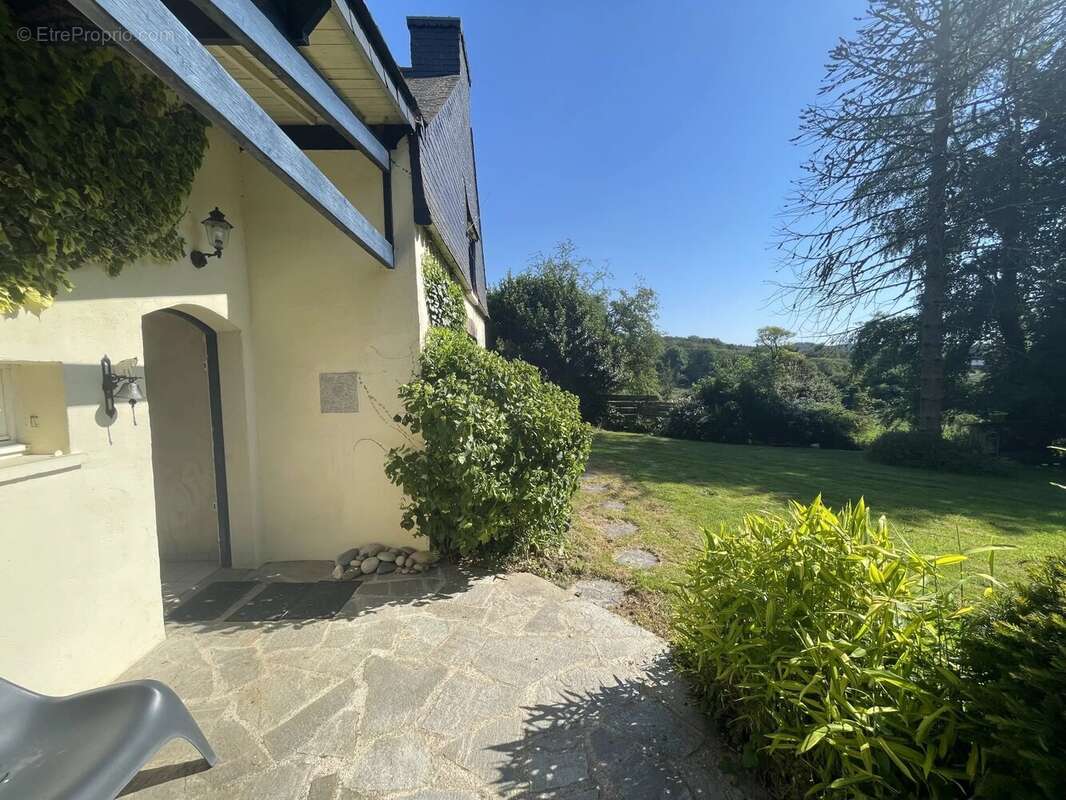 Maison à SERENT
