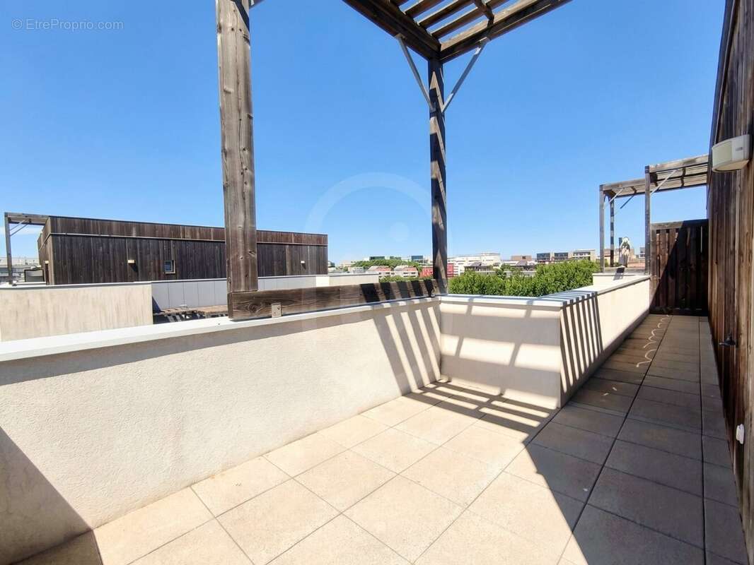 Port Marianne - T2 - Dernier étage - 28m² terrasse - photo 2