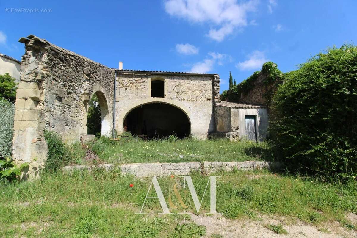 Maison à GALLARGUES-LE-MONTUEUX