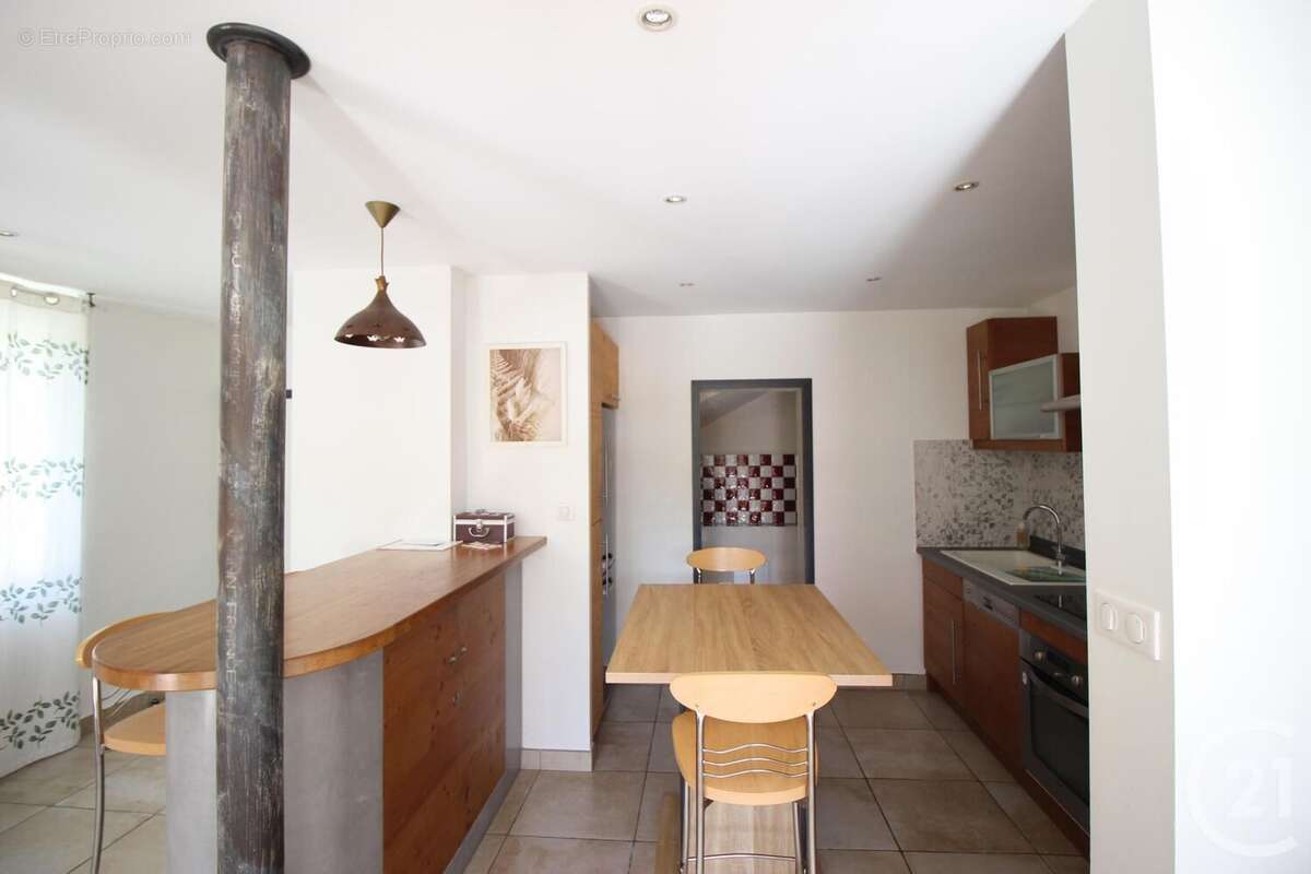 Appartement à SAINT-HILAIRE