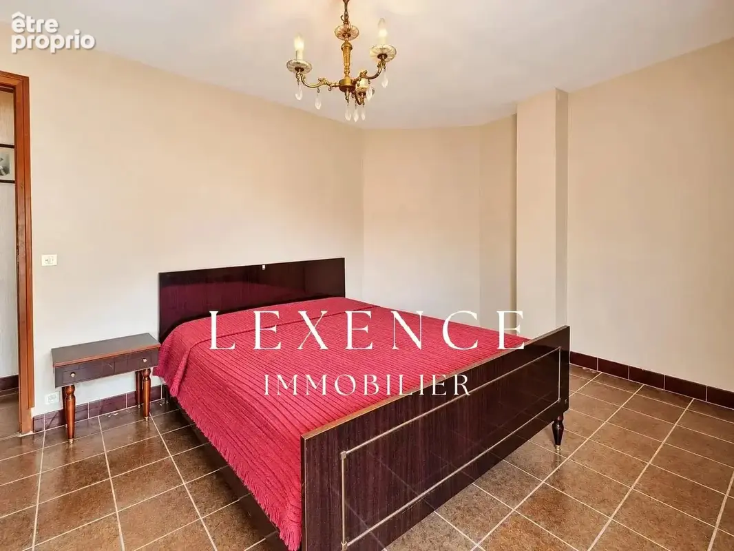 Immeuble de 135m² centre ville Mallemort - photo 27