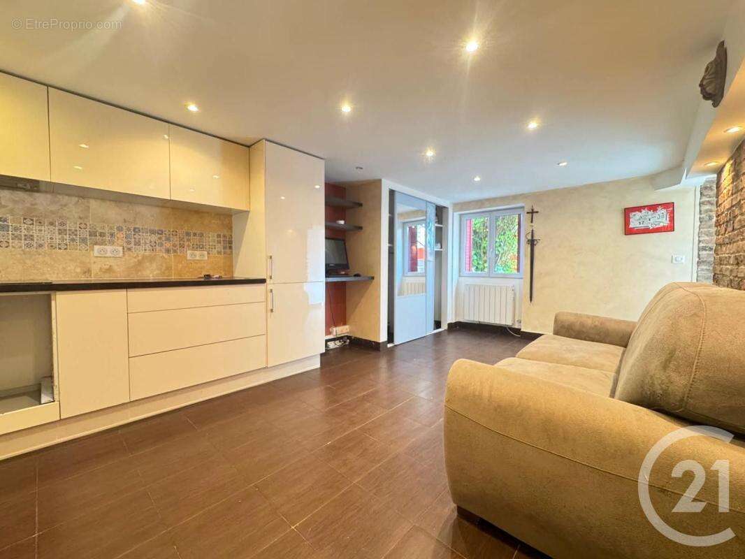 Appartement à FONTENAY-SOUS-BOIS