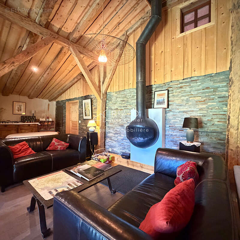 Maison à LA PESSE