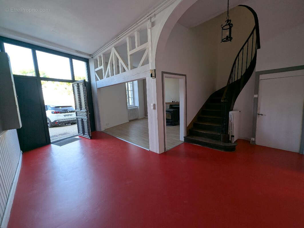 Maison à SAINT-YRIEIX-LA-PERCHE