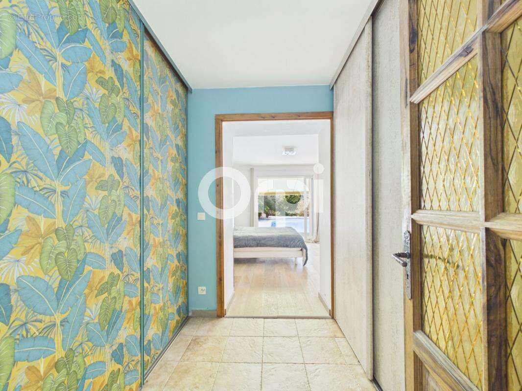 Villa individuelle renovee – vue panoramique - calme absolu - belles prestations - piscine / bassin poissons - jardin - photo 12